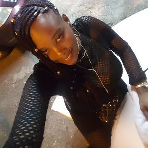 Meet your Posher, Afiya